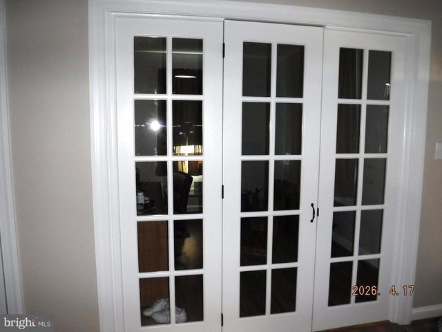 16 CRAFTON RD, Essex, MD 21221