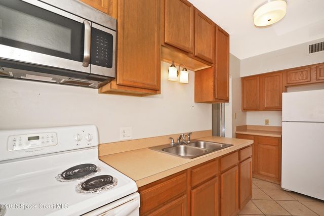 250 N Banana River Drive B15, Merritt Island, FL 32952