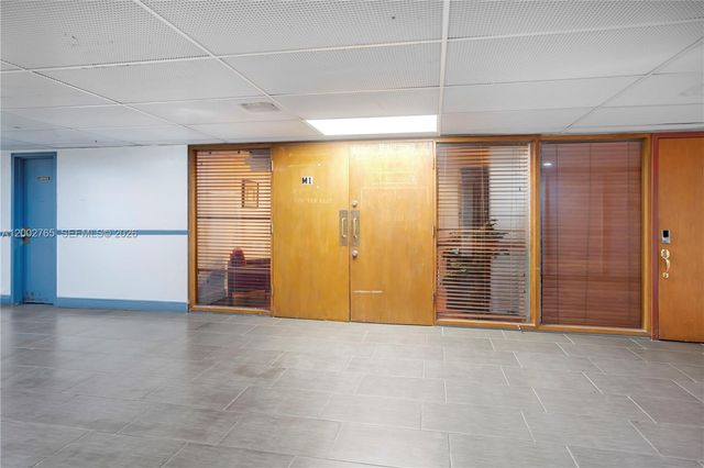13499 Biscayne Blvd CUM1, North Miami, FL 33181