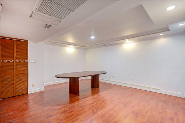13499 Biscayne Blvd CUM1, North Miami, FL 33181