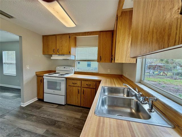 111 JAMES STREET, Auburndale, FL 33823