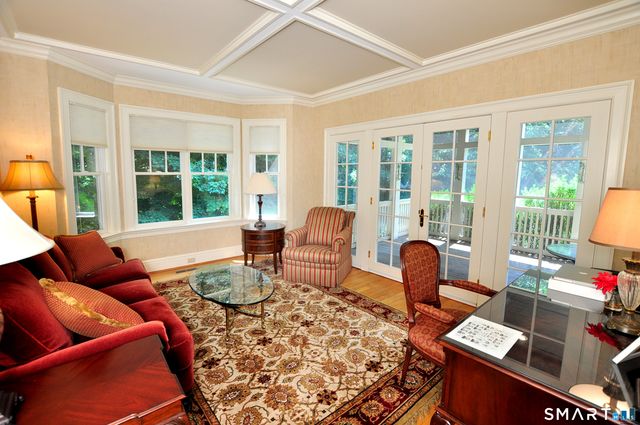 6 Larkins Way, Farmington, CT 06032