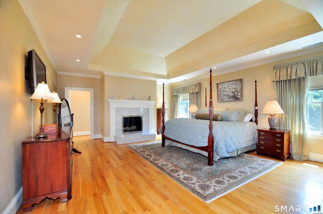 6 Larkins Way, Farmington, CT 06032