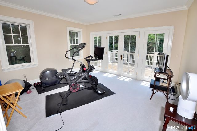 6 Larkins Way, Farmington, CT 06032