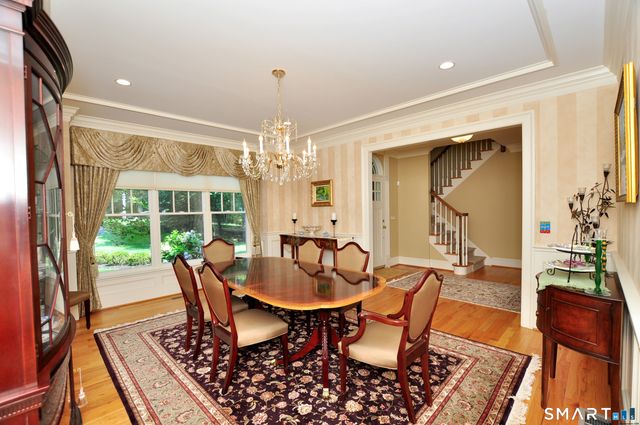 6 Larkins Way, Farmington, CT 06032