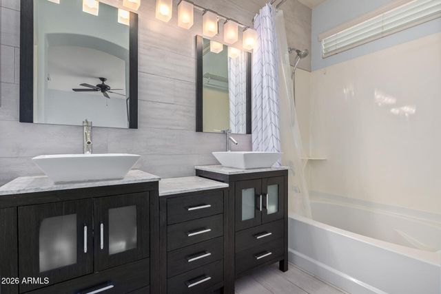 4261 E CROWN Court, Gilbert, AZ 85298