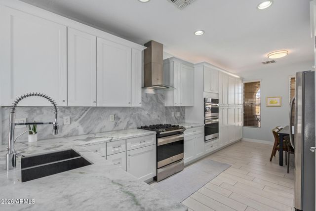 4261 E CROWN Court, Gilbert, AZ 85298