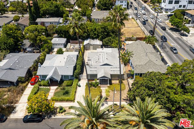245 N Gramercy Place, Los Angeles, CA 90004
