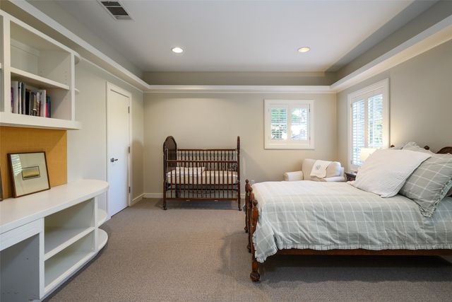 2116 Bradford Park Court, Fort Worth, TX 76107