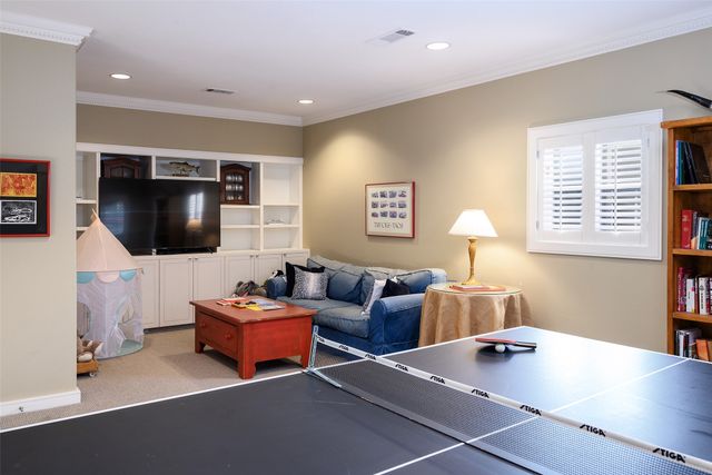 2116 Bradford Park Court, Fort Worth, TX 76107
