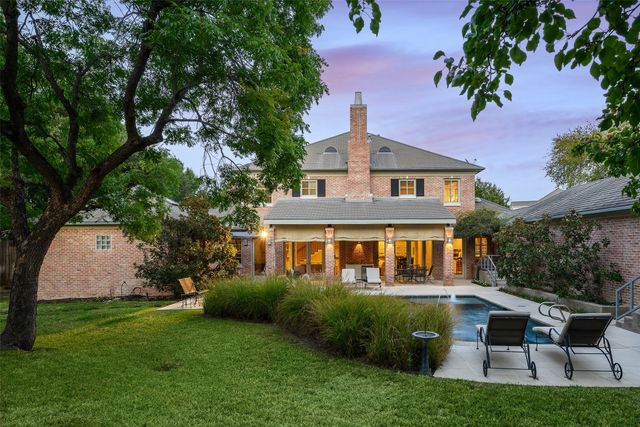 2116 Bradford Park Court, Fort Worth, TX 76107
