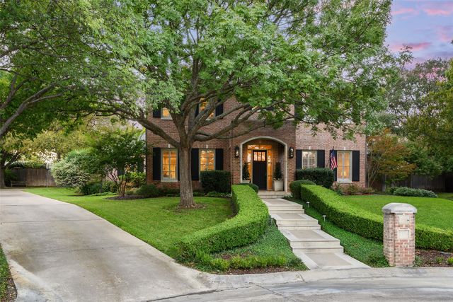 2116 Bradford Park Court, Fort Worth, TX 76107
