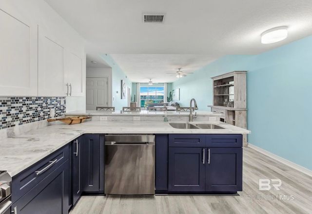 2715 State Highway 180 1204, Gulf Shores, AL 36542
