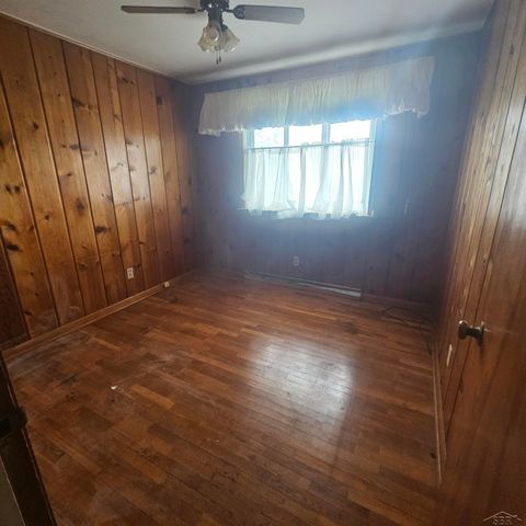 2604 Lapeer Avenue, Saginaw, MI 48601