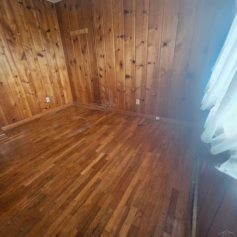2604 Lapeer Avenue, Saginaw, MI 48601