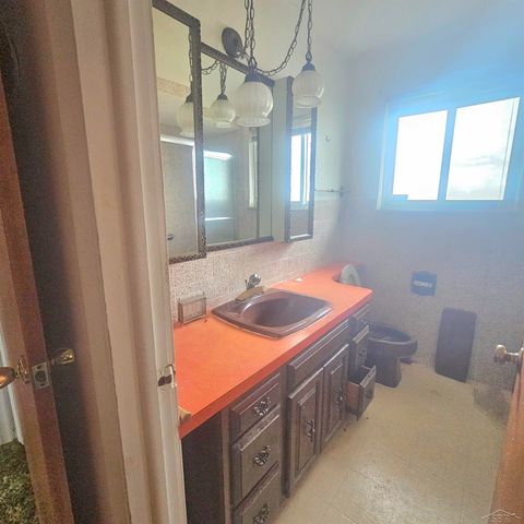 2604 Lapeer Avenue, Saginaw, MI 48601