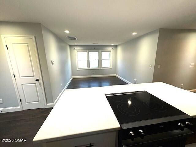 602 E Bond Street, Monett, MO 65708