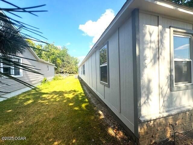 602 E Bond Street, Monett, MO 65708