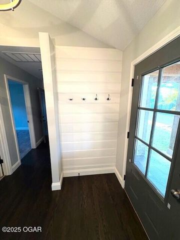 602 E Bond Street, Monett, MO 65708