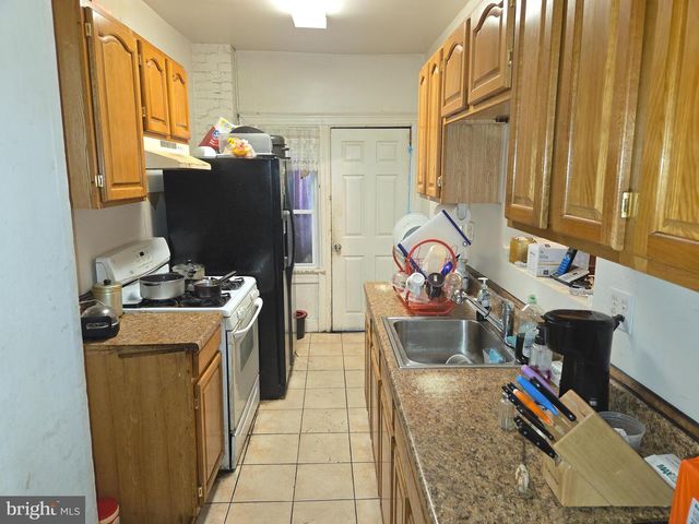 715 SHEPHERD ST NW, Washington, DC 20011