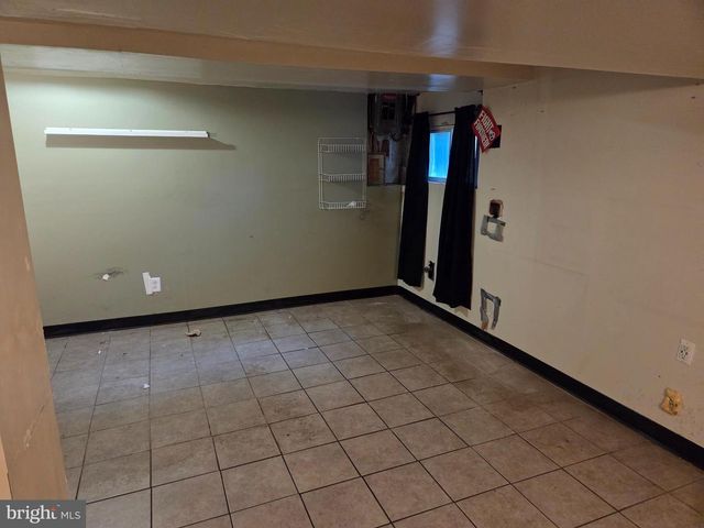 715 SHEPHERD ST NW, Washington, DC 20011