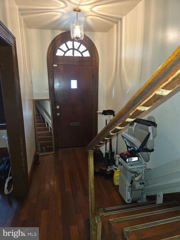715 SHEPHERD ST NW, Washington, DC 20011