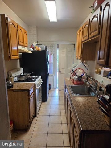 715 SHEPHERD ST NW, Washington, DC 20011