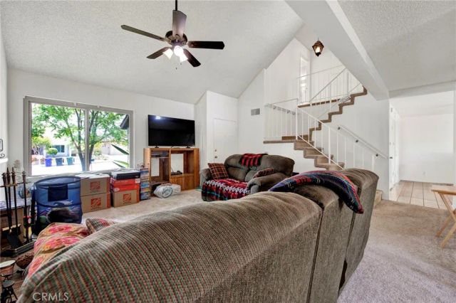 21631 Grovepark, Saugus, CA 91350