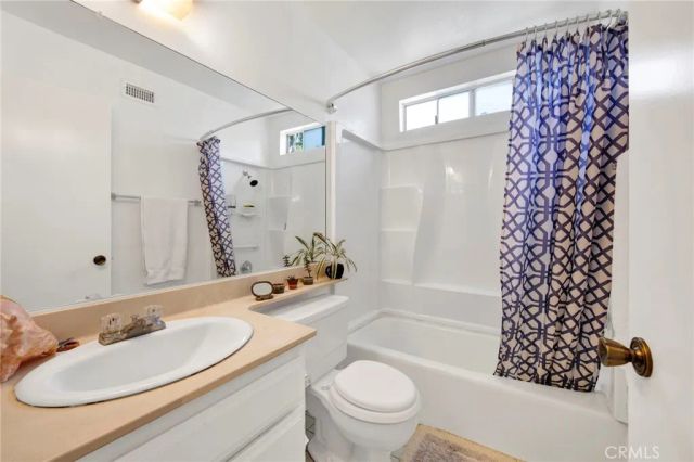 21631 Grovepark, Saugus, CA 91350