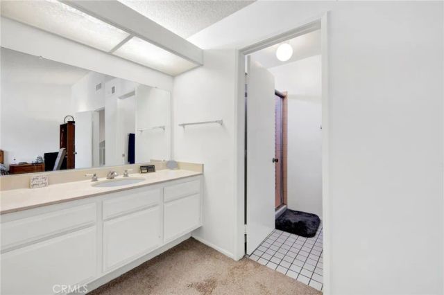 21631 Grovepark, Saugus, CA 91350