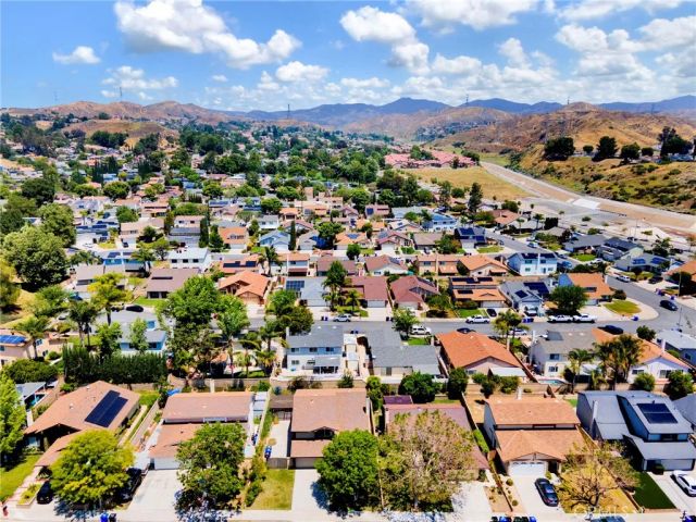 21631 Grovepark, Saugus, CA 91350