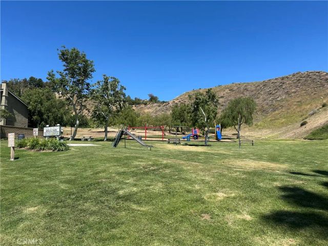21631 Grovepark, Saugus, CA 91350