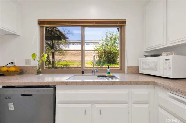 21631 Grovepark, Saugus, CA 91350