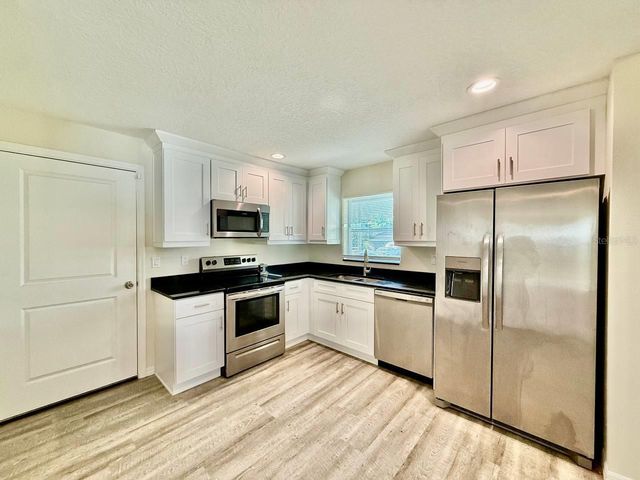 2904 E COLUMBUS DRIVE, Tampa, FL 33605