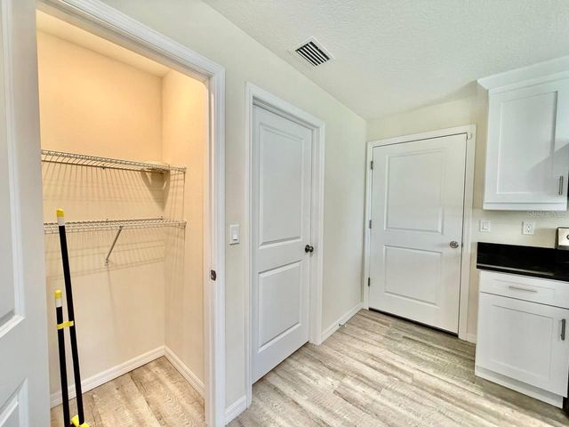 2904 E COLUMBUS DRIVE, Tampa, FL 33605