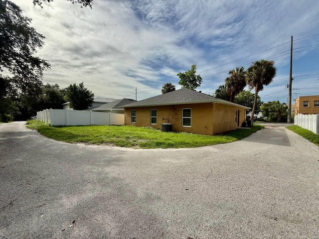 2904 E COLUMBUS DRIVE, Tampa, FL 33605