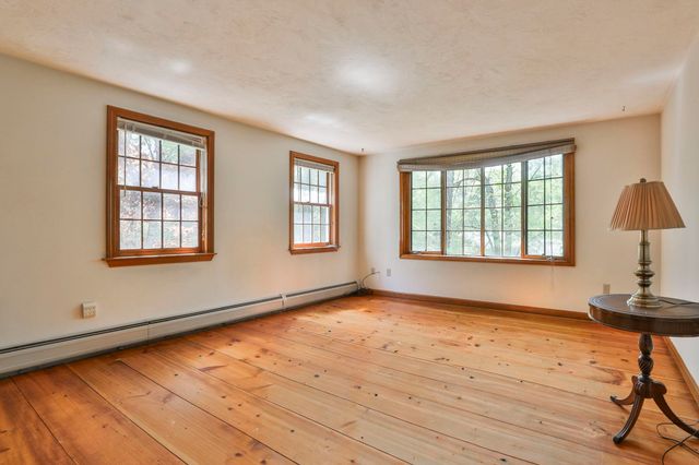 69 Stowell Road, Bedford, NH 03110