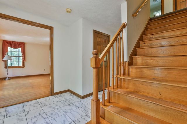 69 Stowell Road, Bedford, NH 03110