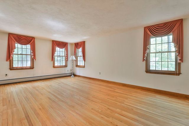 69 Stowell Road, Bedford, NH 03110