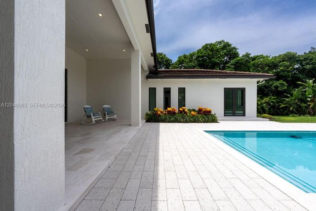 11861 NW 9th St, Plantation, FL 33325