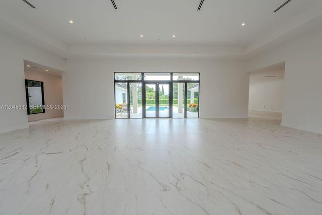11861 NW 9th St, Plantation, FL 33325