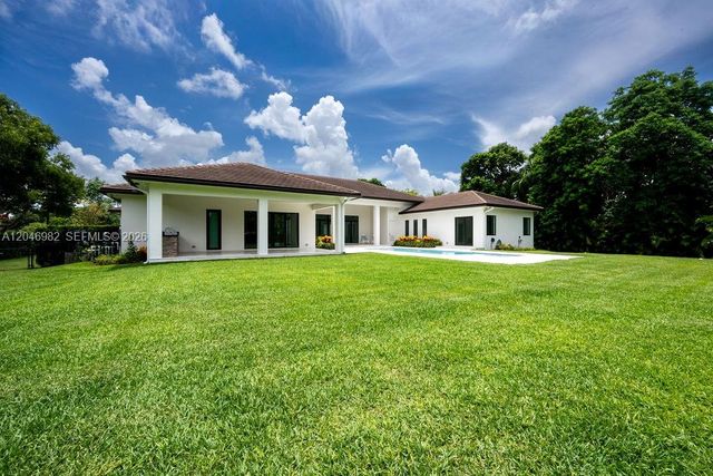 11861 NW 9th St, Plantation, FL 33325