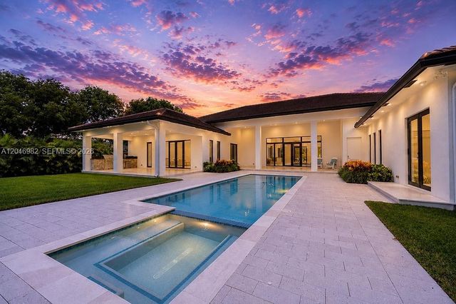 11861 NW 9th St, Plantation, FL 33325