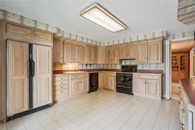 100 Thompson Drive SE 212, Cedar Rapids, IA 52403