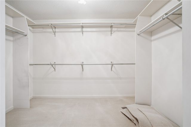 100 Thompson Drive SE 212, Cedar Rapids, IA 52403