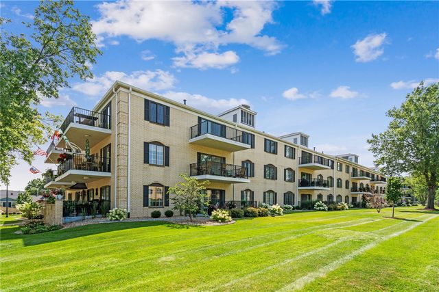 100 Thompson Drive SE 212, Cedar Rapids, IA 52403