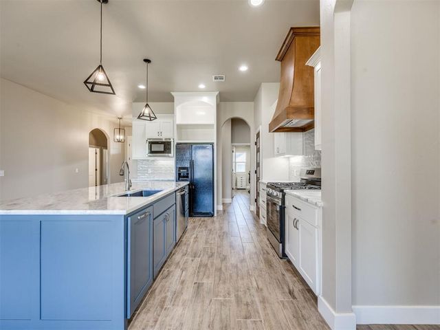 1132 NW 17th Place, Newcastle, OK 73065