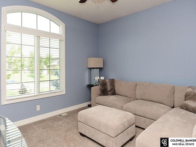 12621 S 81St Street, Papillion, NE 68046