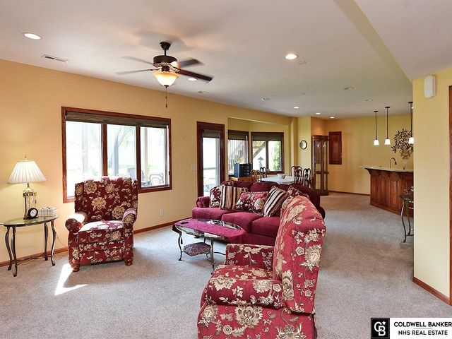 12621 S 81St Street, Papillion, NE 68046