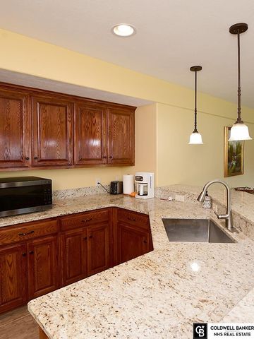 12621 S 81St Street, Papillion, NE 68046